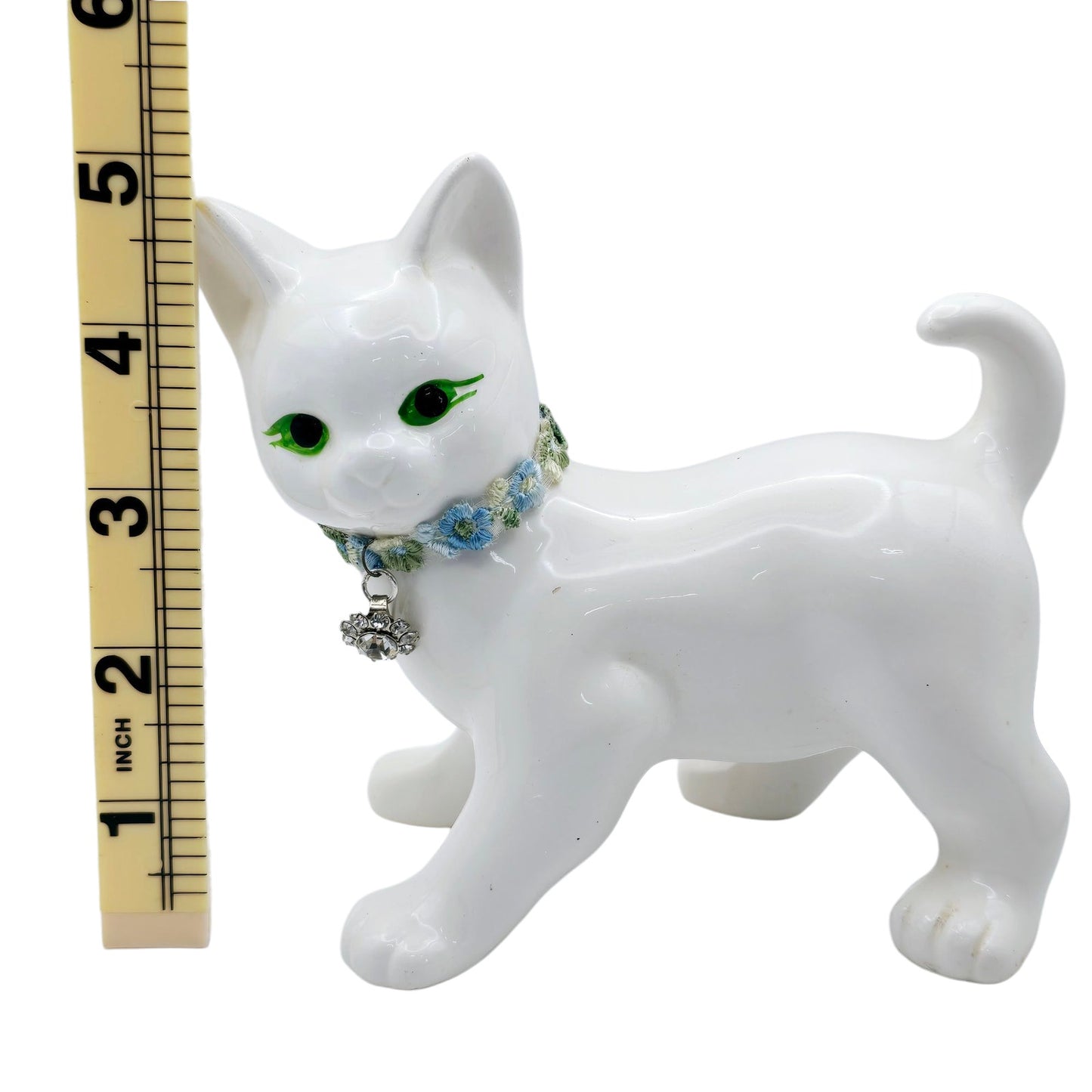 Vintage Porcelain White Cat Figurine Made in Taiwan