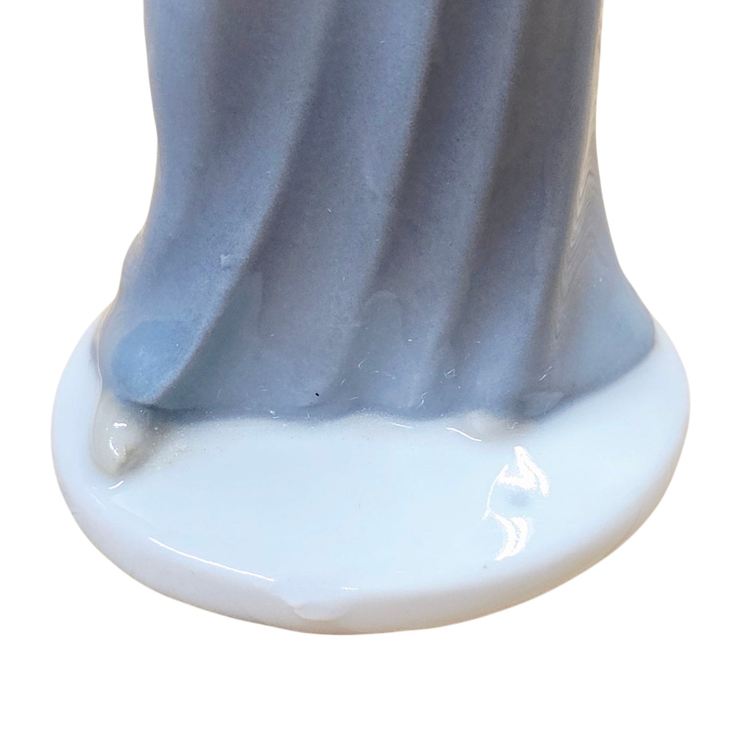 Lladro 6150 “Playing the Flute” Porcelain Figurine Woman Flute Spain 6.5"