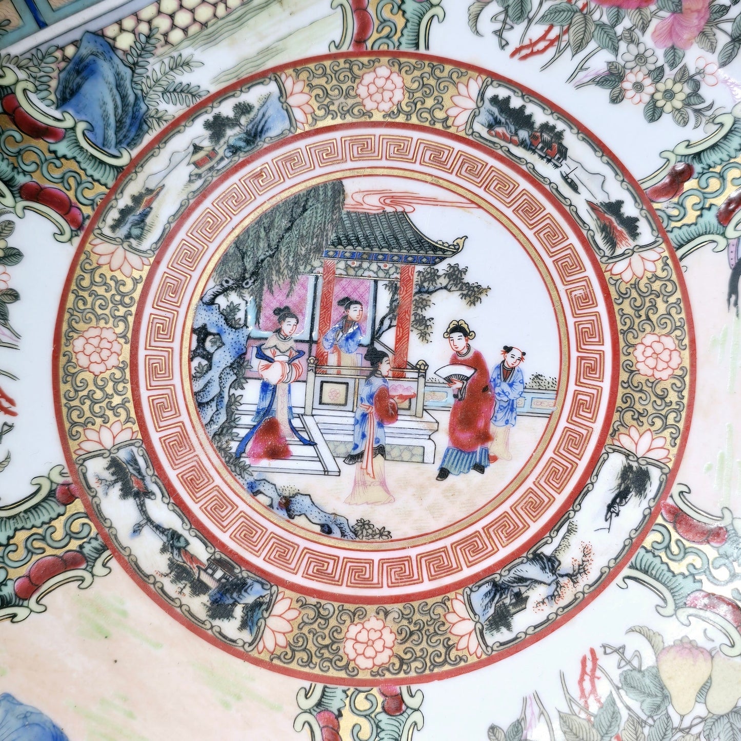 Chinese Famille Rose Medallion Large Decorative Bowl Figural Porcelain 12"