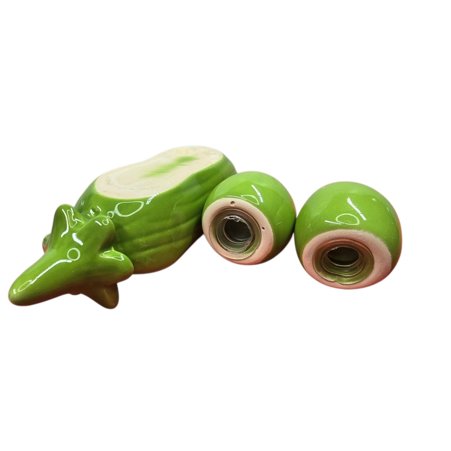 Pier 1 Peas in a Pod Ceramic Salt Pepper Shakers Set Small Cozy Kitchen RV