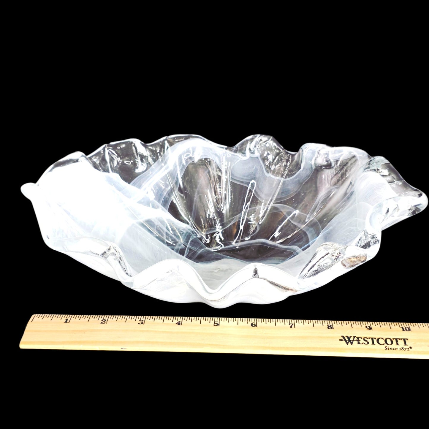 Art Glass Clam Shell Bowl White Clear Swirl Pattern Decorative Shell Glass Bowl