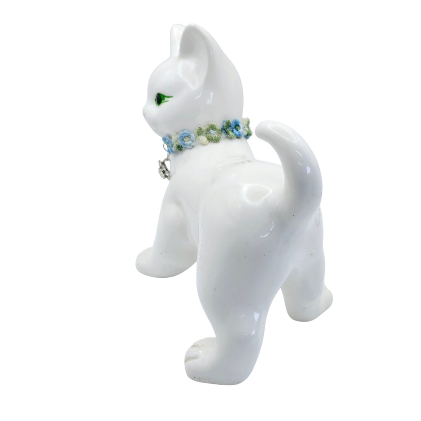 Vintage Porcelain White Cat Figurine Made in Taiwan