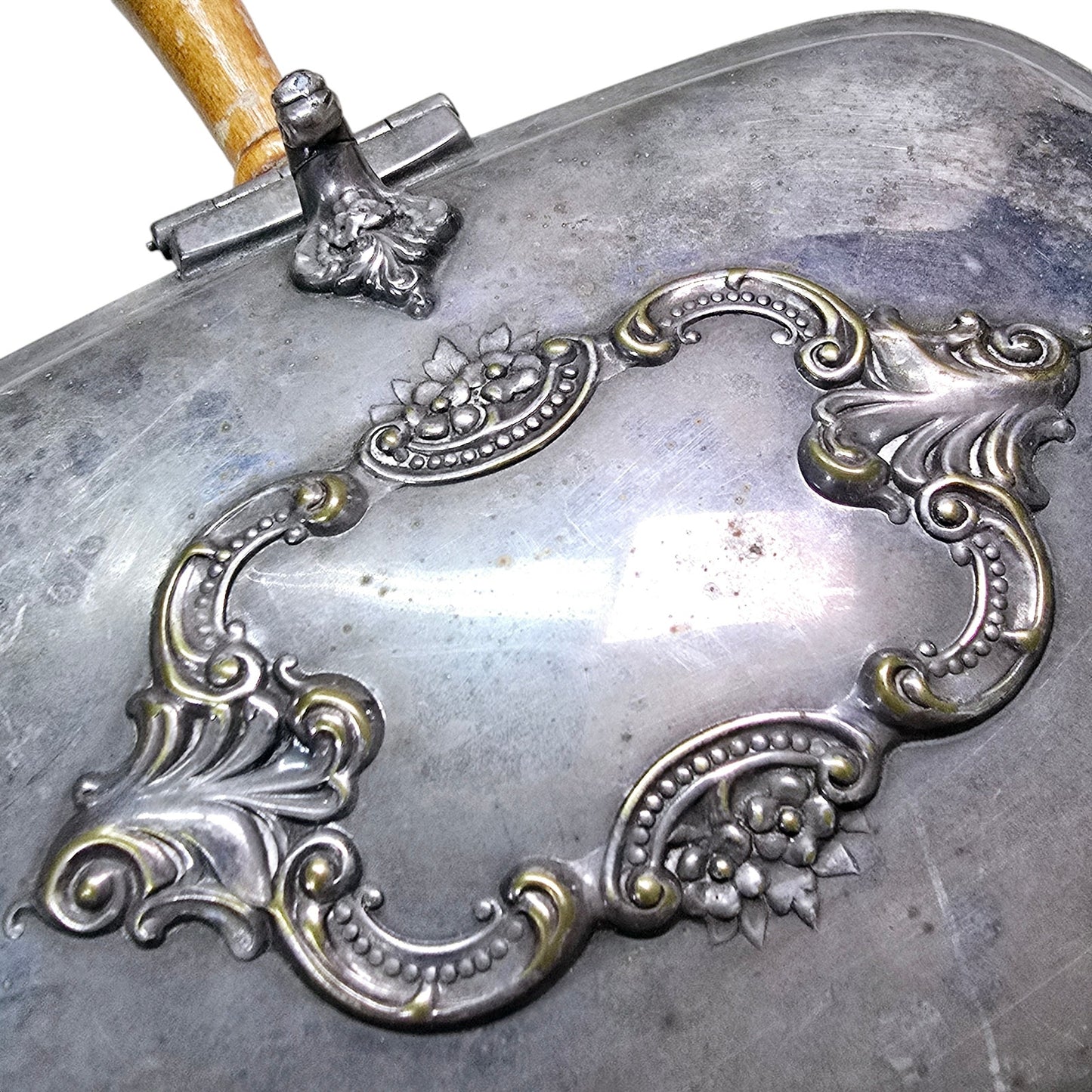 Vtg Silverplate Baroque by Wallace Silent Butler Crumb Butler Footed Wood Handle 276