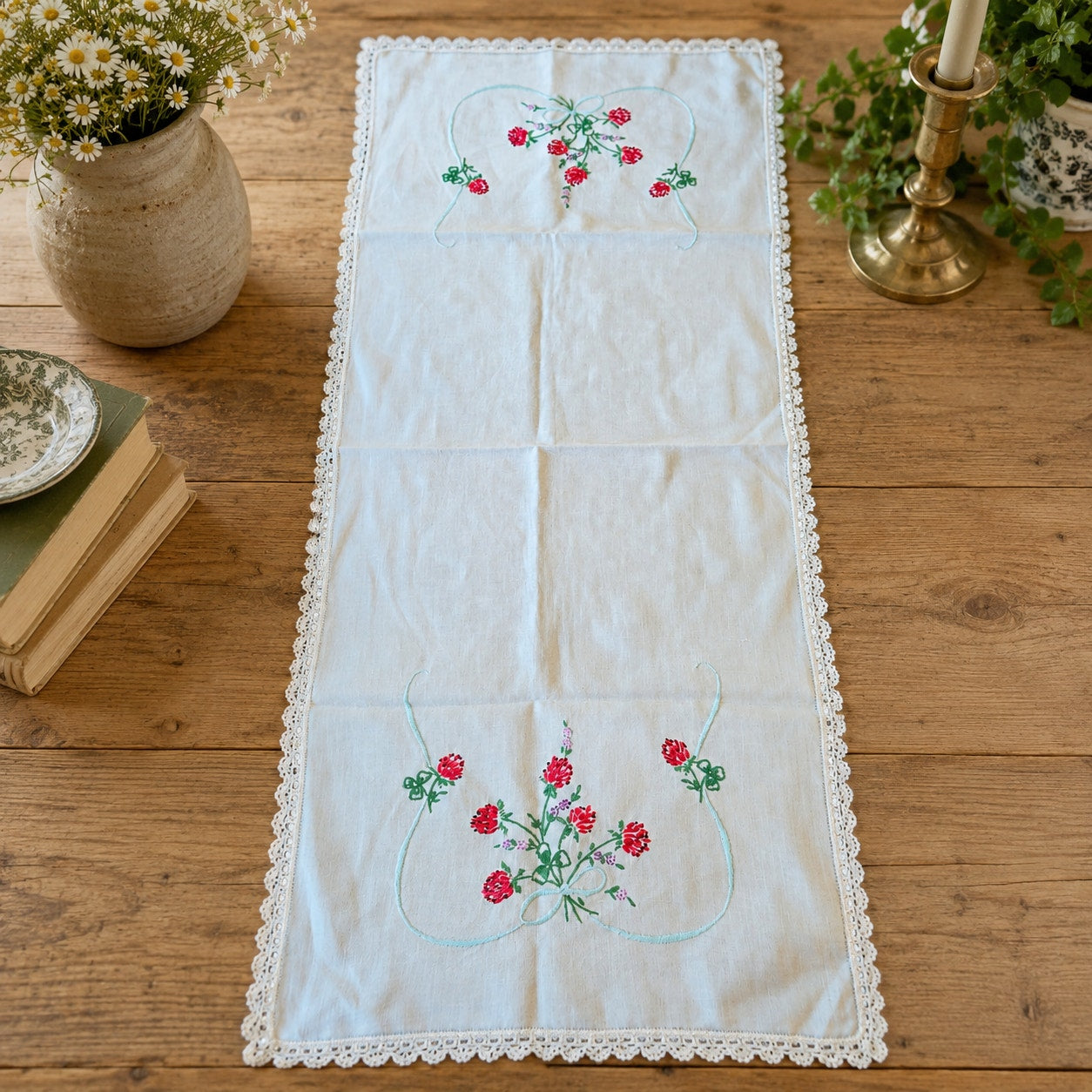 Vintage Berry Blossom Embroidered Linen Table Runner Dresser Scarf Crochet Lace