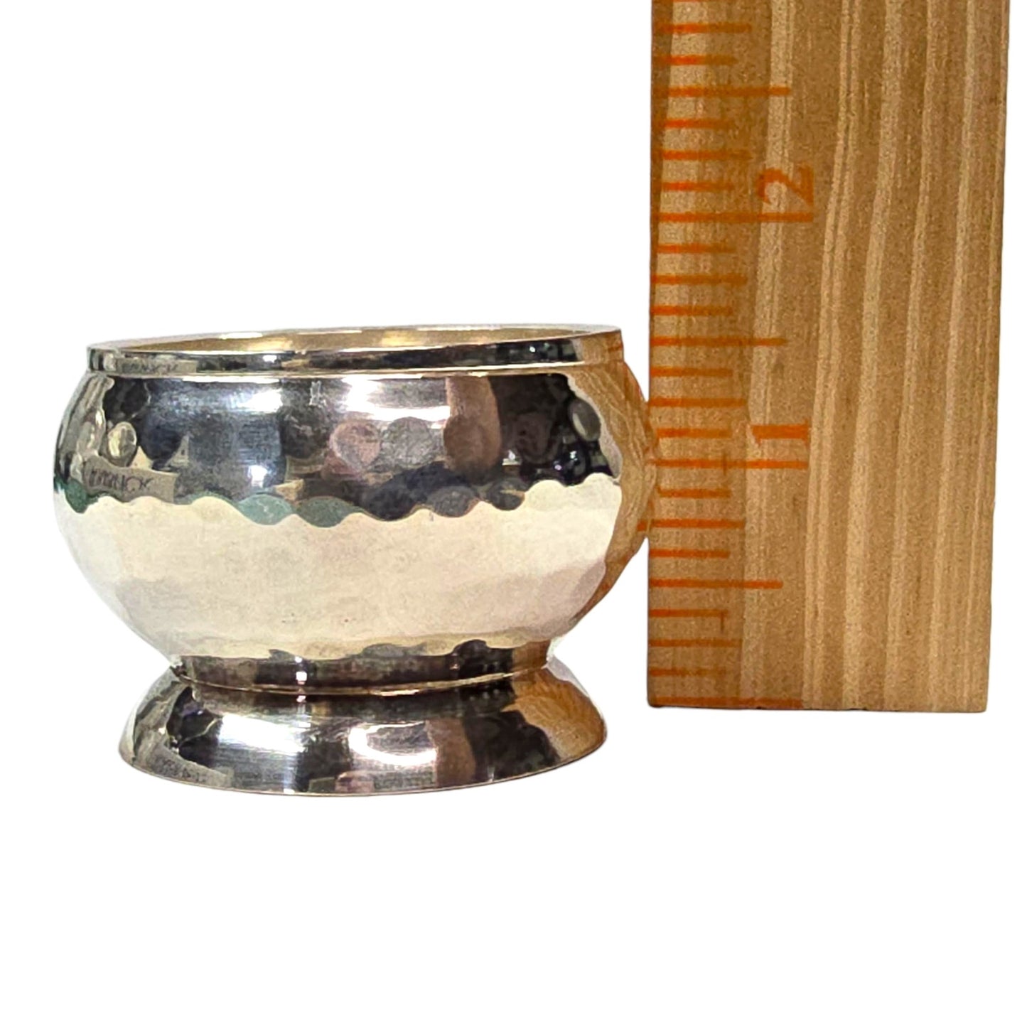 Vtg Warwick Tea Strainer with Bowl Hammered Silver Plated Item No 7094