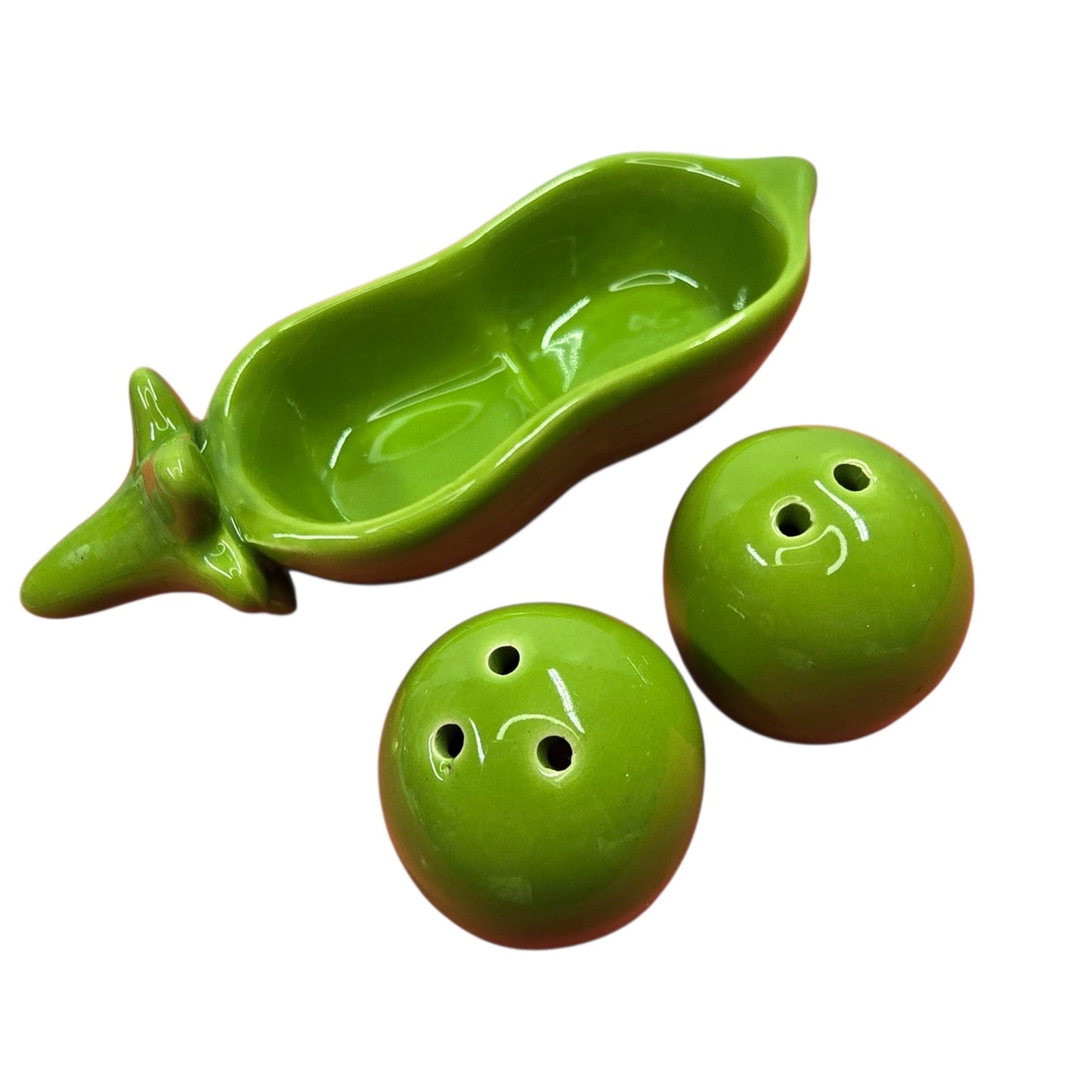 Pier 1 Peas in a Pod Ceramic Salt Pepper Shakers Set Small Cozy Kitchen RV