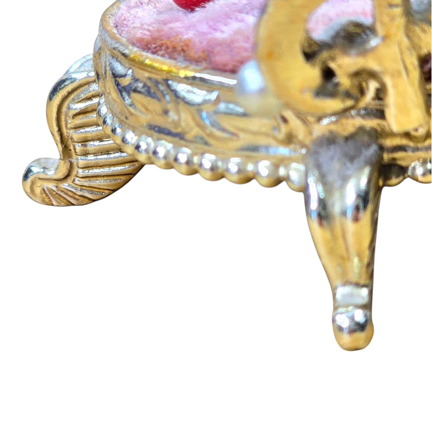 Vtg Sam Fink Miniature Chair Pin Cushion Ornate Gold Filigree Sewing Dollhouse