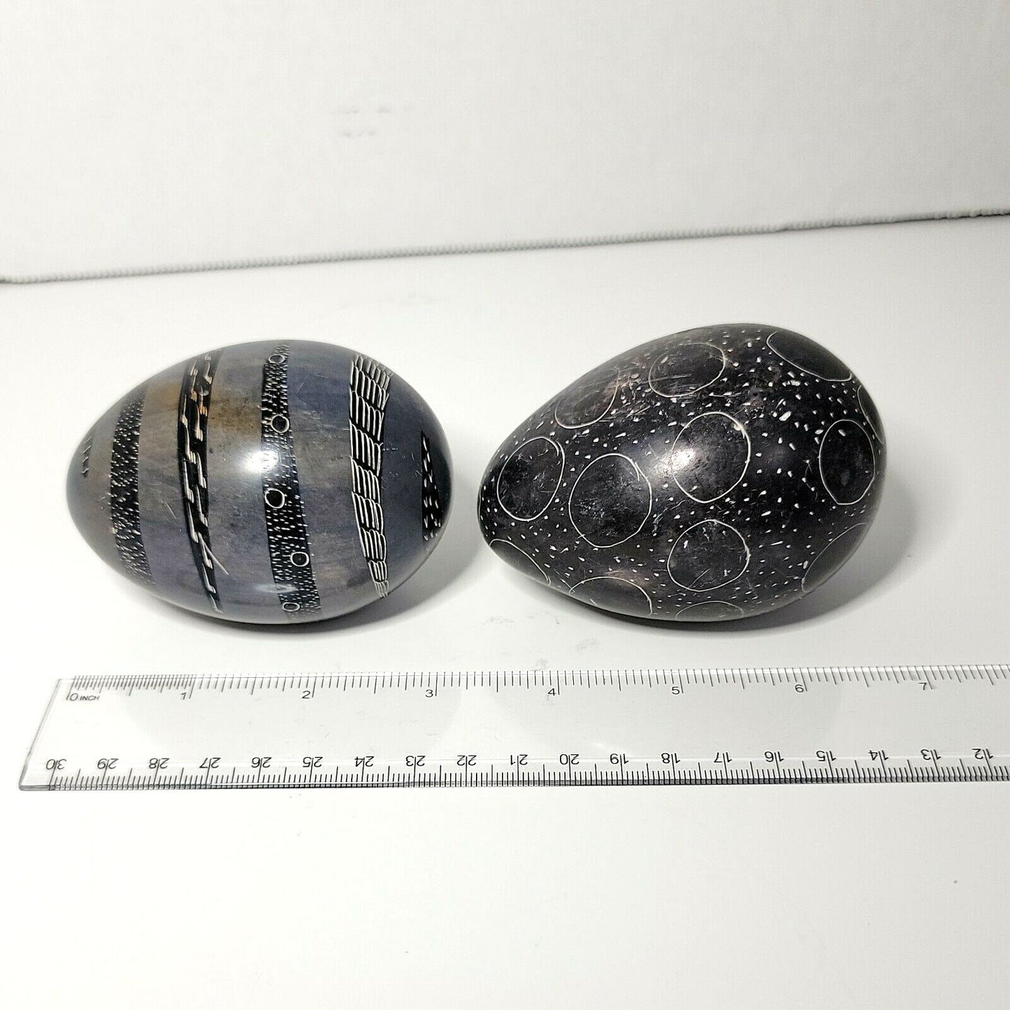 Hand Carved African Soapstone Eggs Kenya Decorative Stone Egg Paperweight Decor
