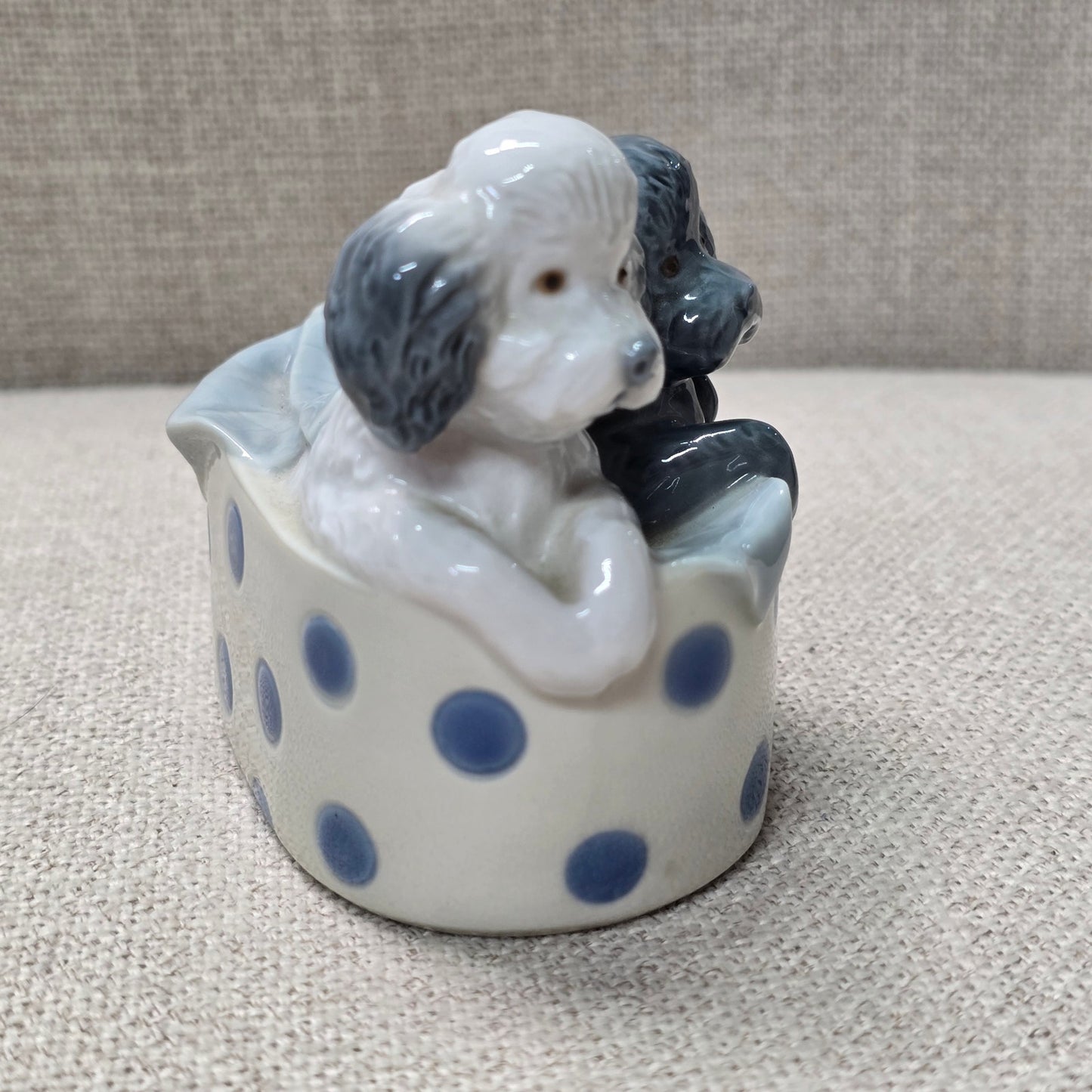 LLADRO NAO # 1082 Poodles Puppies In A Basket With Dots Retired