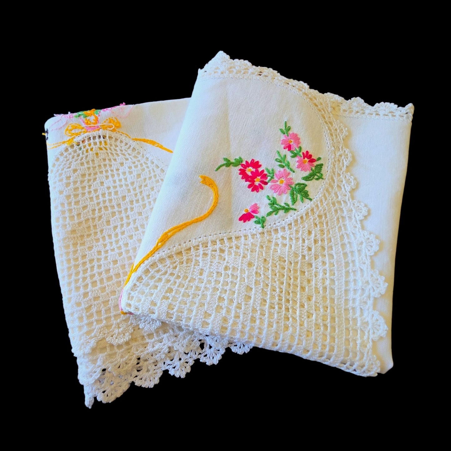Vintage 3 Pc Crinoline Lady Dresser Scarf Set Linen Crochet Lace Bow Flower Bird