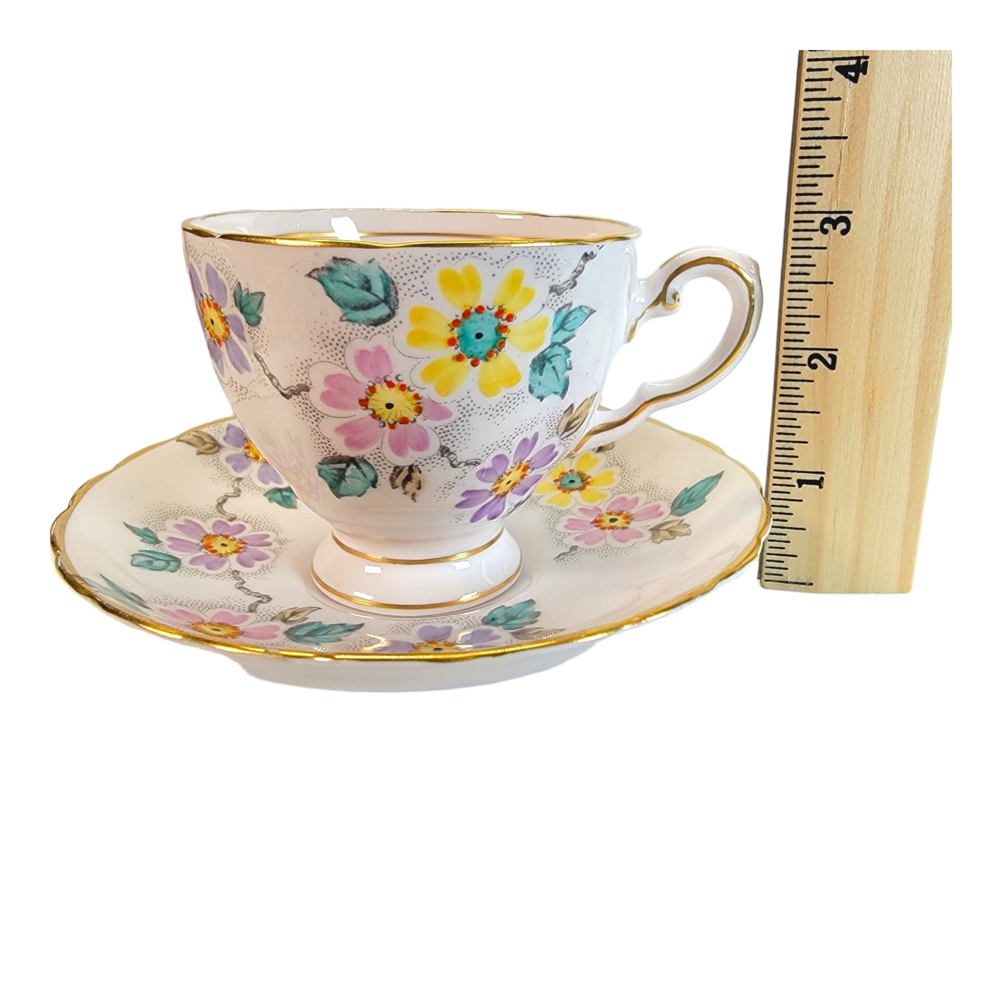 Tuscan English Bone China Teacup and Saucer, Daisies, Made in England, Blush Pink