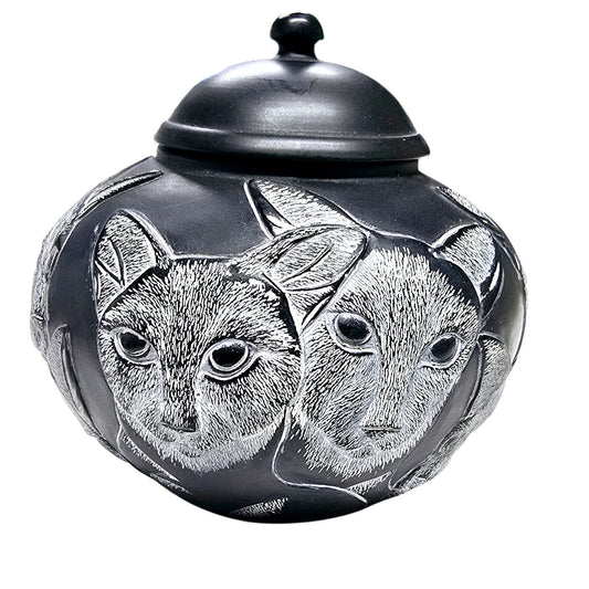 Harmony Kingdom Jardinia ROYAL FAMILY Inscribed Cats Cachepot Trinket Box