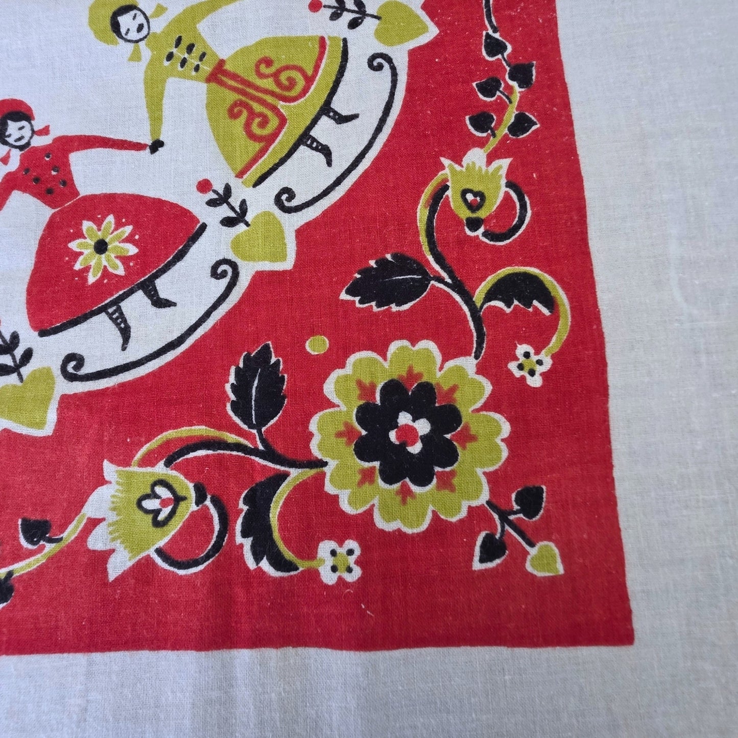 Startex Wonder-Dri Kitchen Towel Vintage Folk Art Dancers Floral Red White