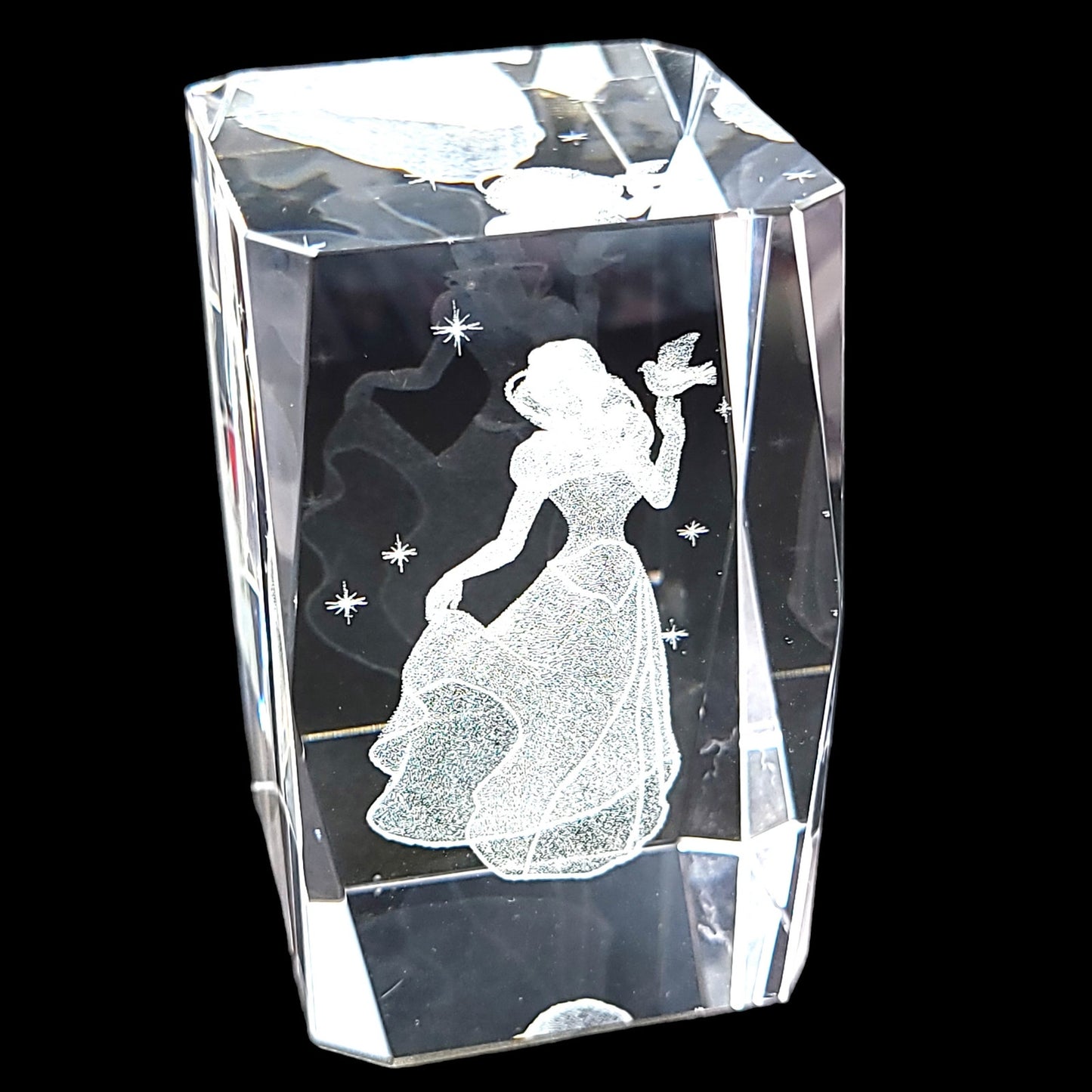 3D Laser Etched Snow White with Bird Crystal Paperweight in Box 3 x 2 x 2" Original Box