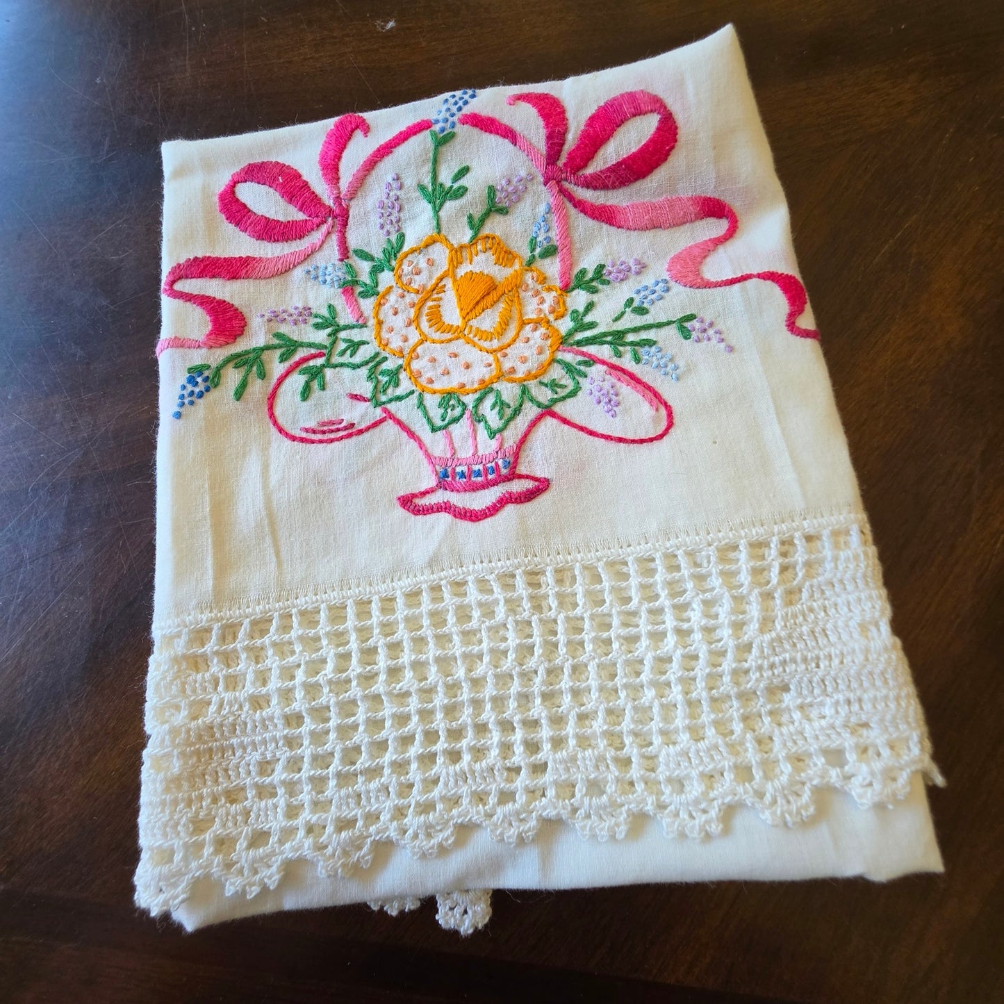 Vintage Floral Basket Embroidered Dresser Scarf Linen Runner Double Sided 32"