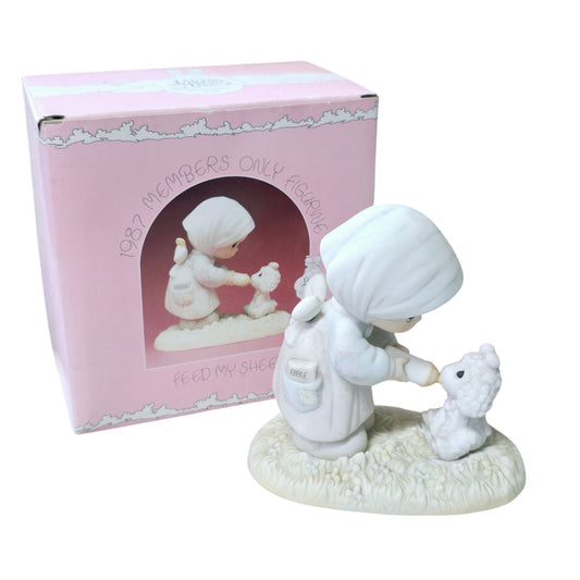 Vtg 1987 Feed My Sheep Precious Moments Figurine Members Only Piece with Box