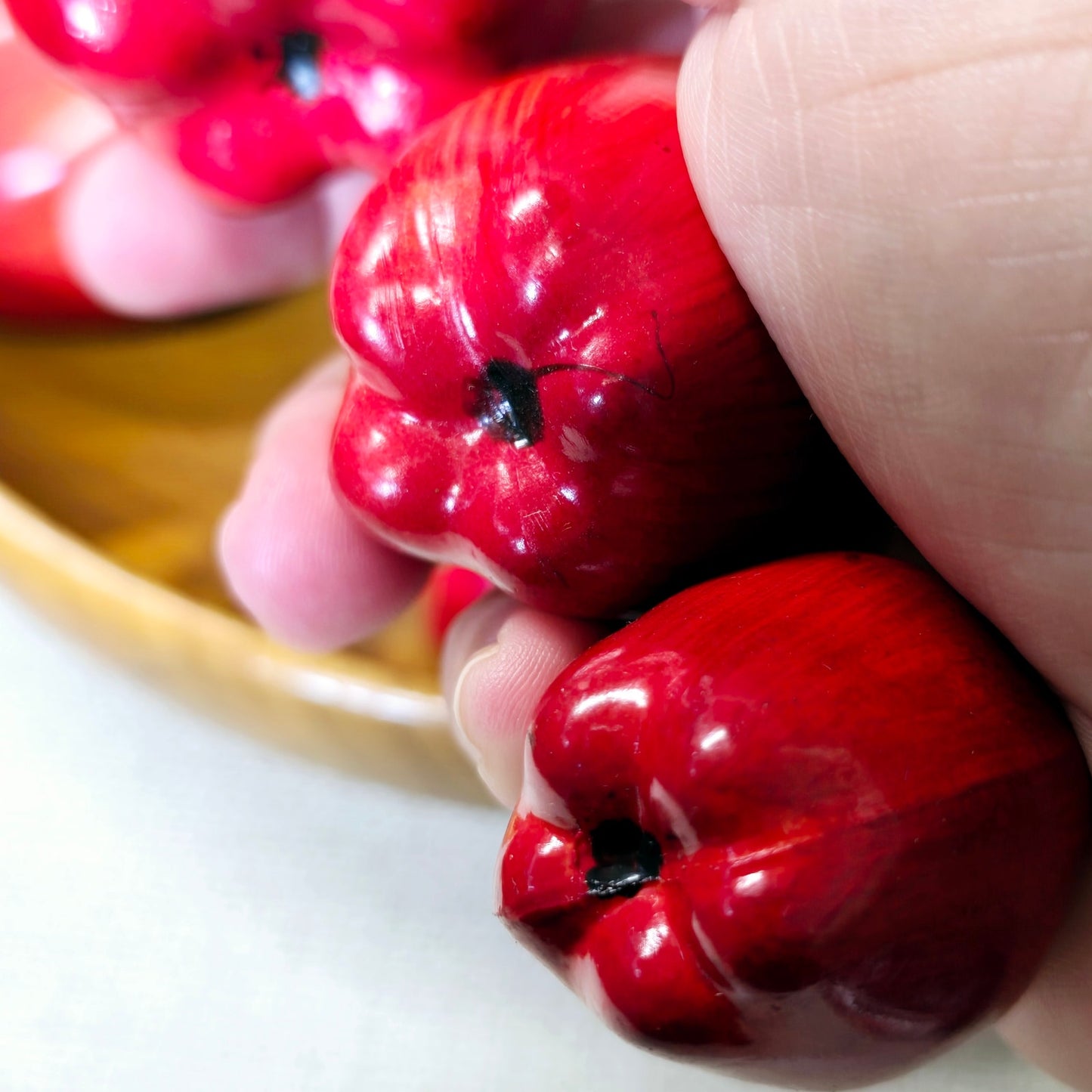 Large Vintage Shallow Bowl Filled With Vibrant Red Apples in Various Sizes