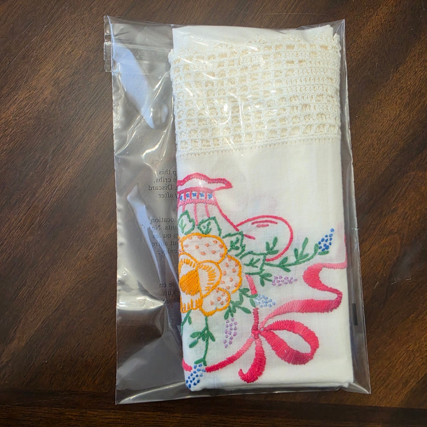 Vintage Floral Basket Embroidered Dresser Scarf Linen Runner Double Sided 32"