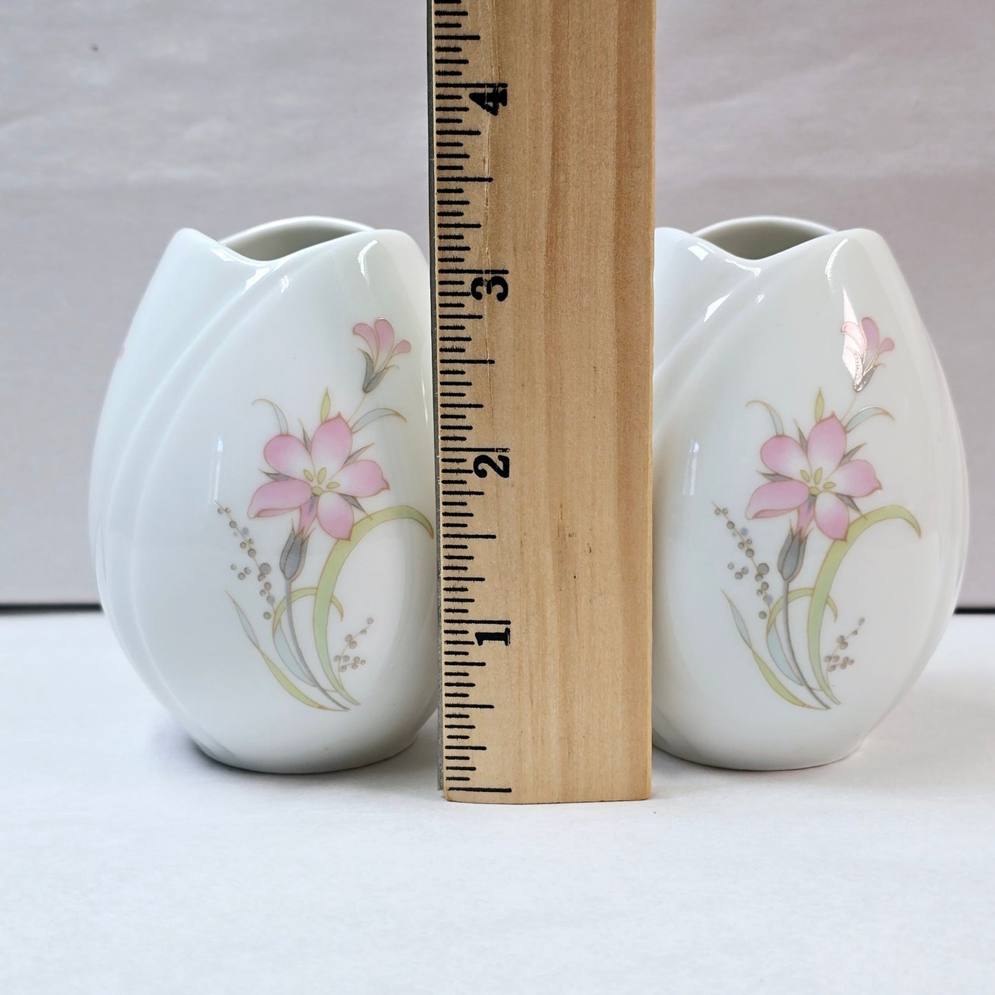 Set of 2 Porcelain Arzberg Tulip Vases Germany, Tulipano Vase, Egg-Shaped Vase