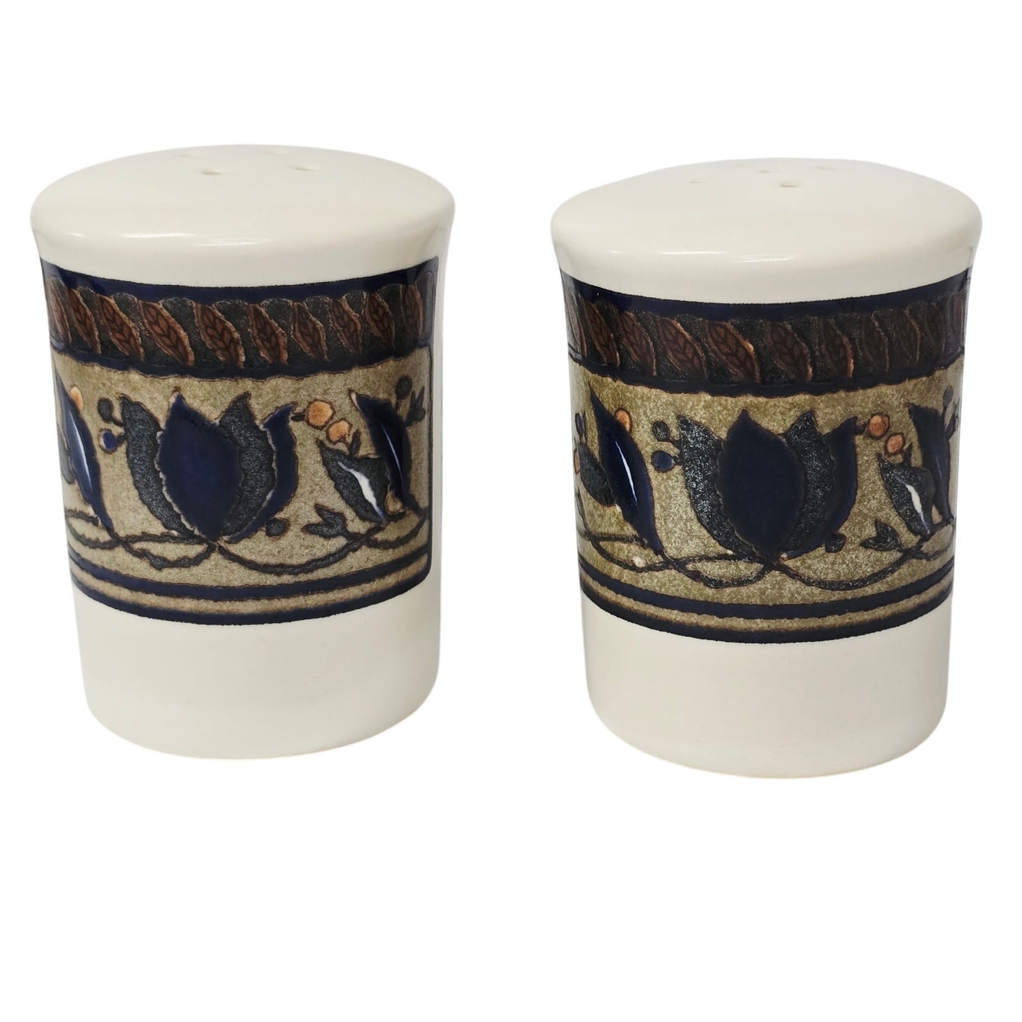 Mikasa Arabella Intaglio Salt and Pepper Shakers CAC01 - Malaysia Stoneware
