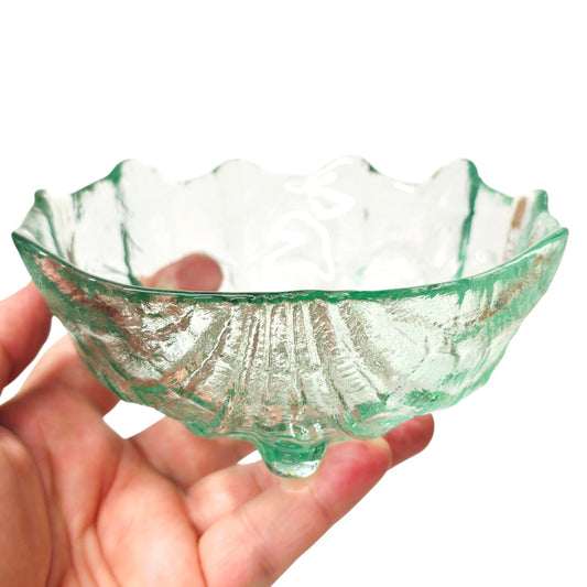 Vtg Recycled Glass Scalloped Shell Dish Catchall MCM Coastal Decor Candy Dish