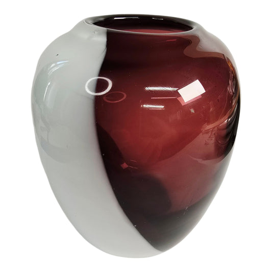 Vtg White Amethyst Glass Cased Vase The European Collection 1980's Made in USA