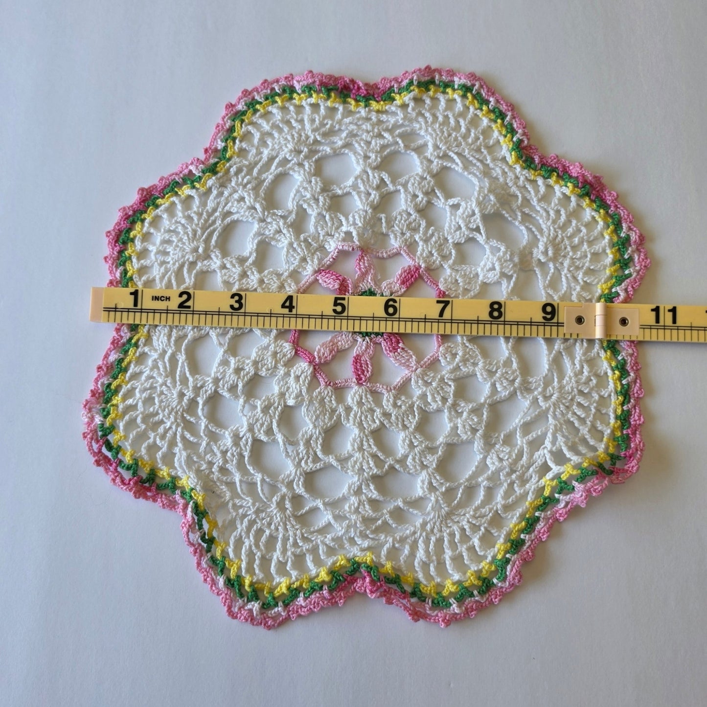 Vintage Crochet Floral Doily Set Oblong Dresser Scarf & Round Doily Handmade