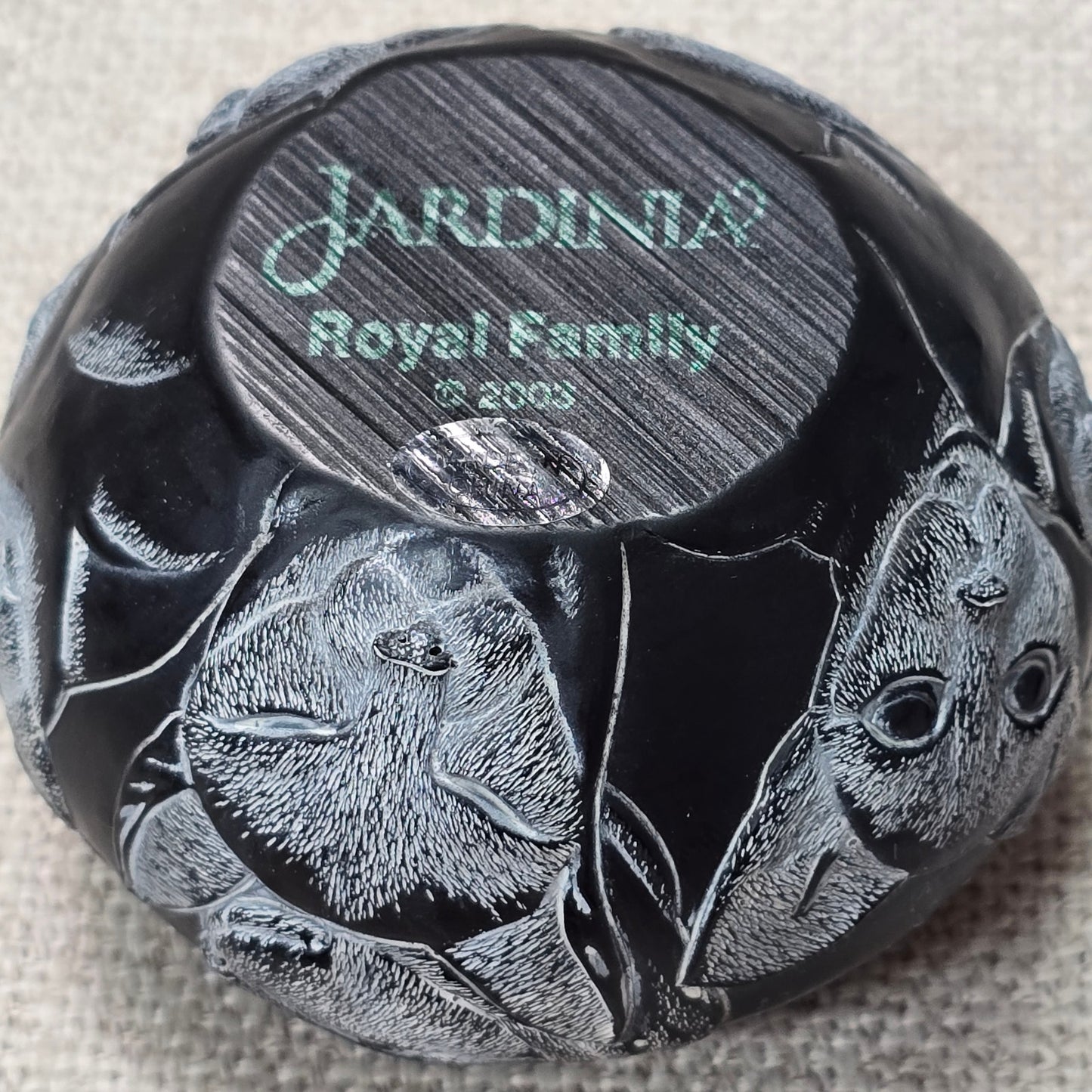 Harmony Kingdom Jardinia ROYAL FAMILY Inscribed Cats Cachepot Trinket Box