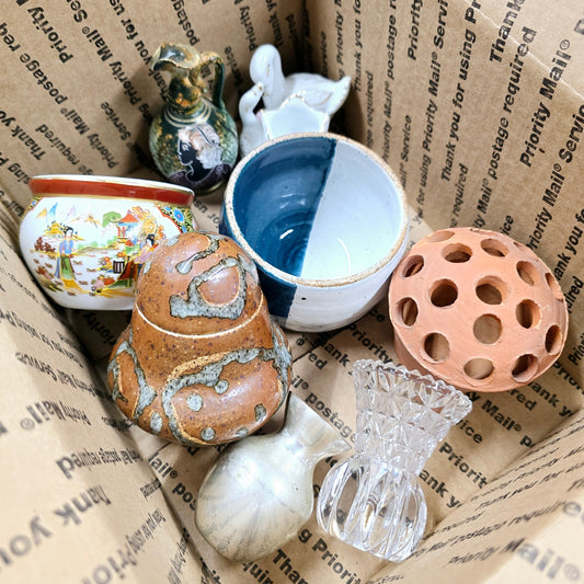 SMALL VASE / POT LOT - MEDIUM FLAT RATE HEAVY BOX LOT