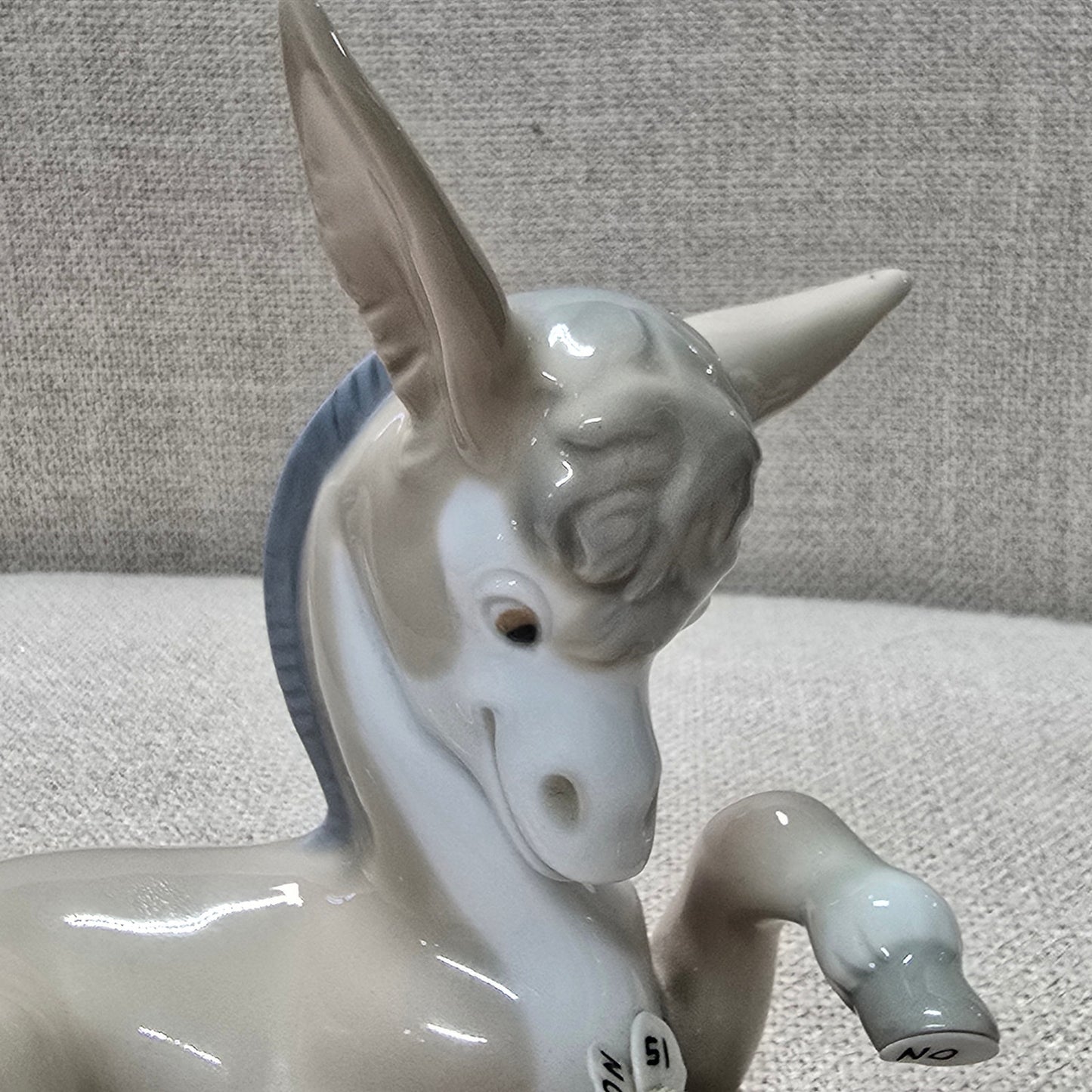 LLADRO Porcelaine DONKEY IN LOVE 4524 Figurine Glazed Daisy Flower SI o NO AS IS