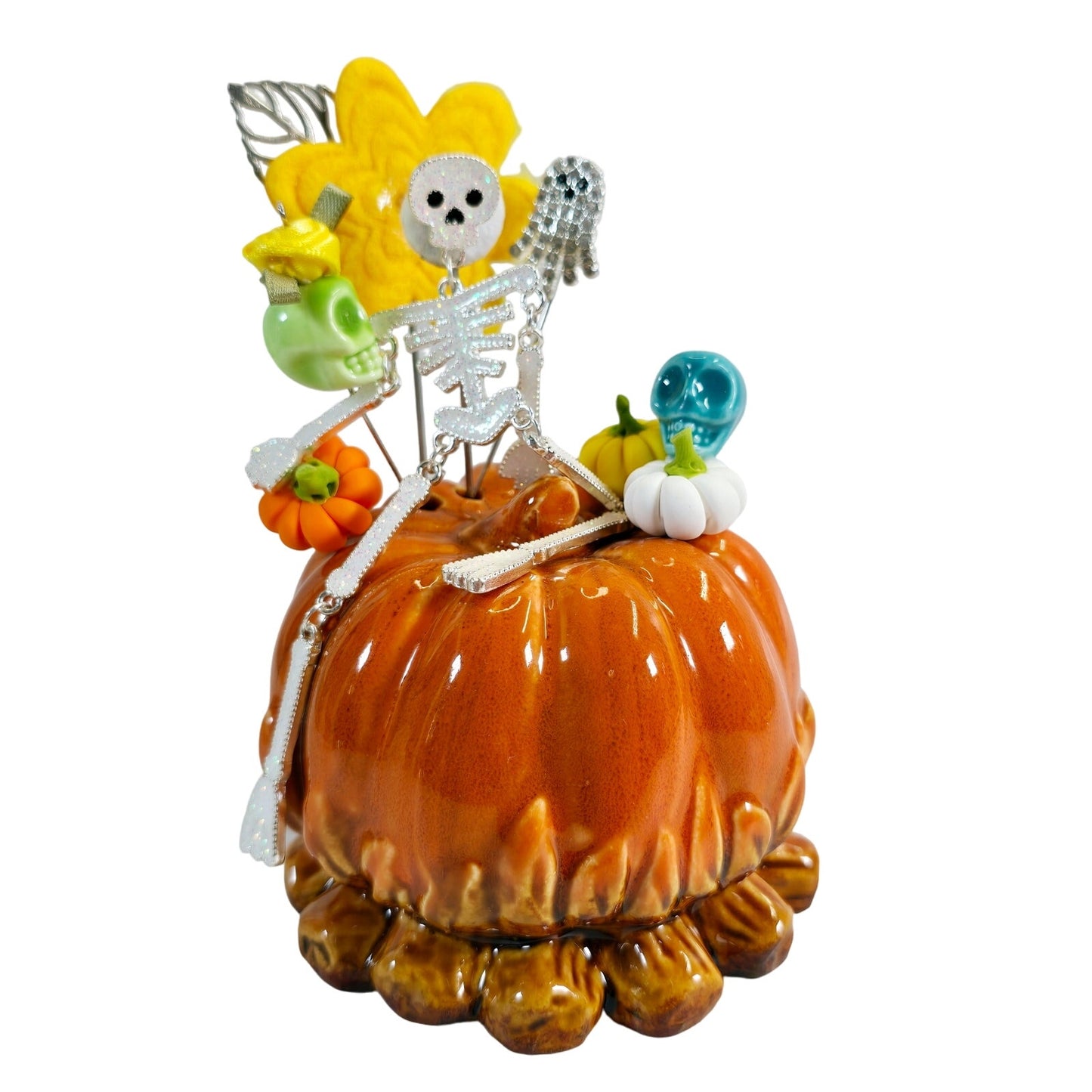 Posable Skeleton on Pumpkin Shaker, Pin Display