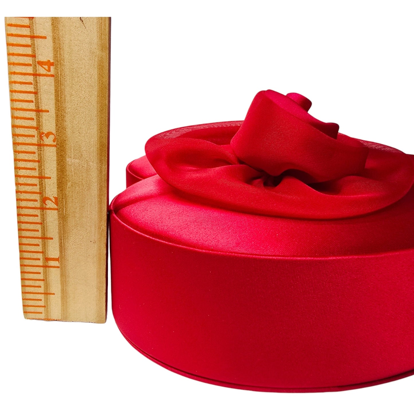 Godiva Red Satin Heart-Shaped Chocolated Gift Box with Satin Rose Valentines Day