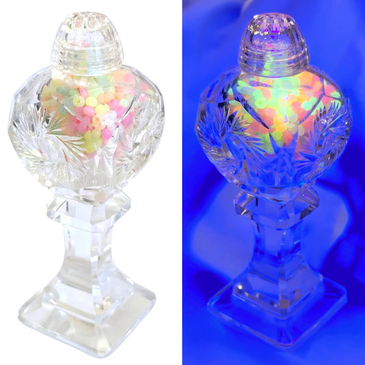 Crystal Pedestal with Pastel Glow Beads LIVE-CRAFTED SHAKER + 3 PINS Join me LIVE to give Input, or Give me Creative Freedom! Valentines, Romantic, Love, Easter