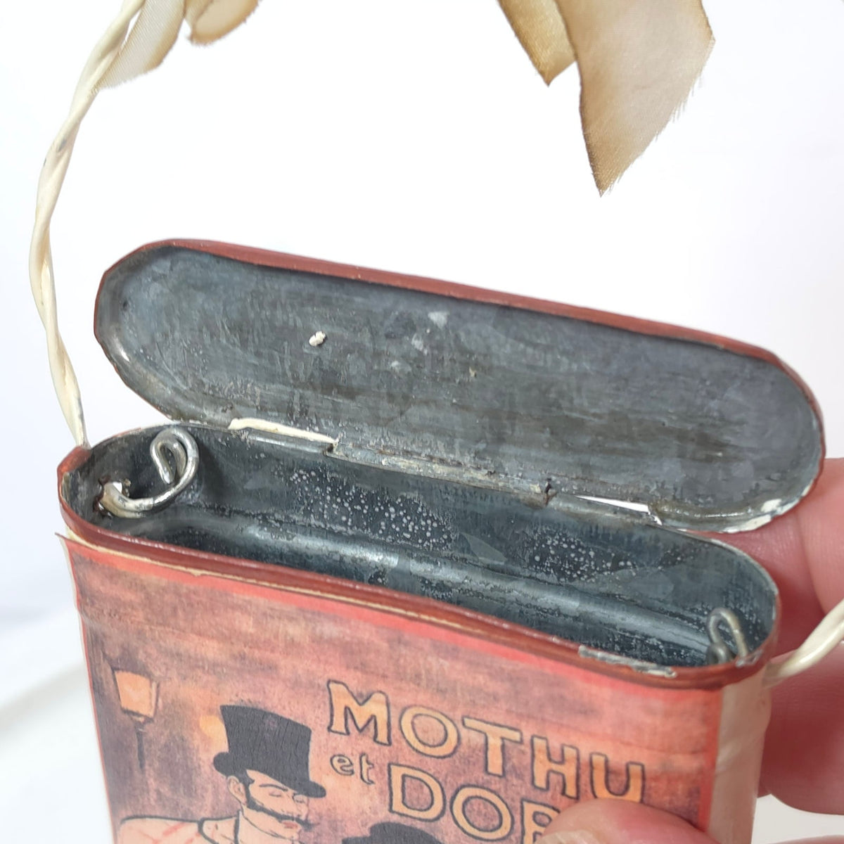 Steinlen Mothu et Doria Hanging Tin Wall Pocket Match Pencil Holder French Art