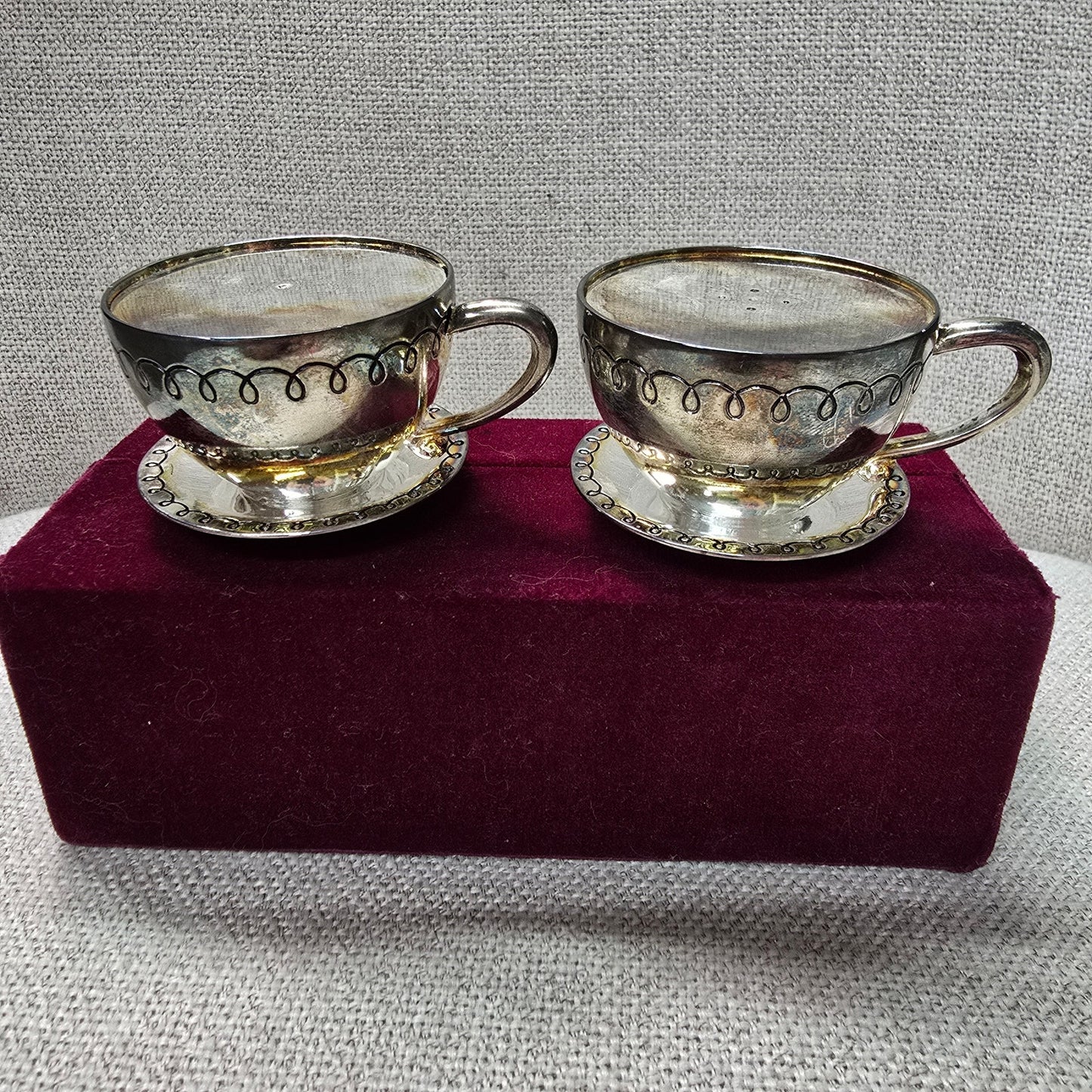 Vintage Silver Treasures by Godinger Teacup Salt Pepper Shakers Original Velvet Box