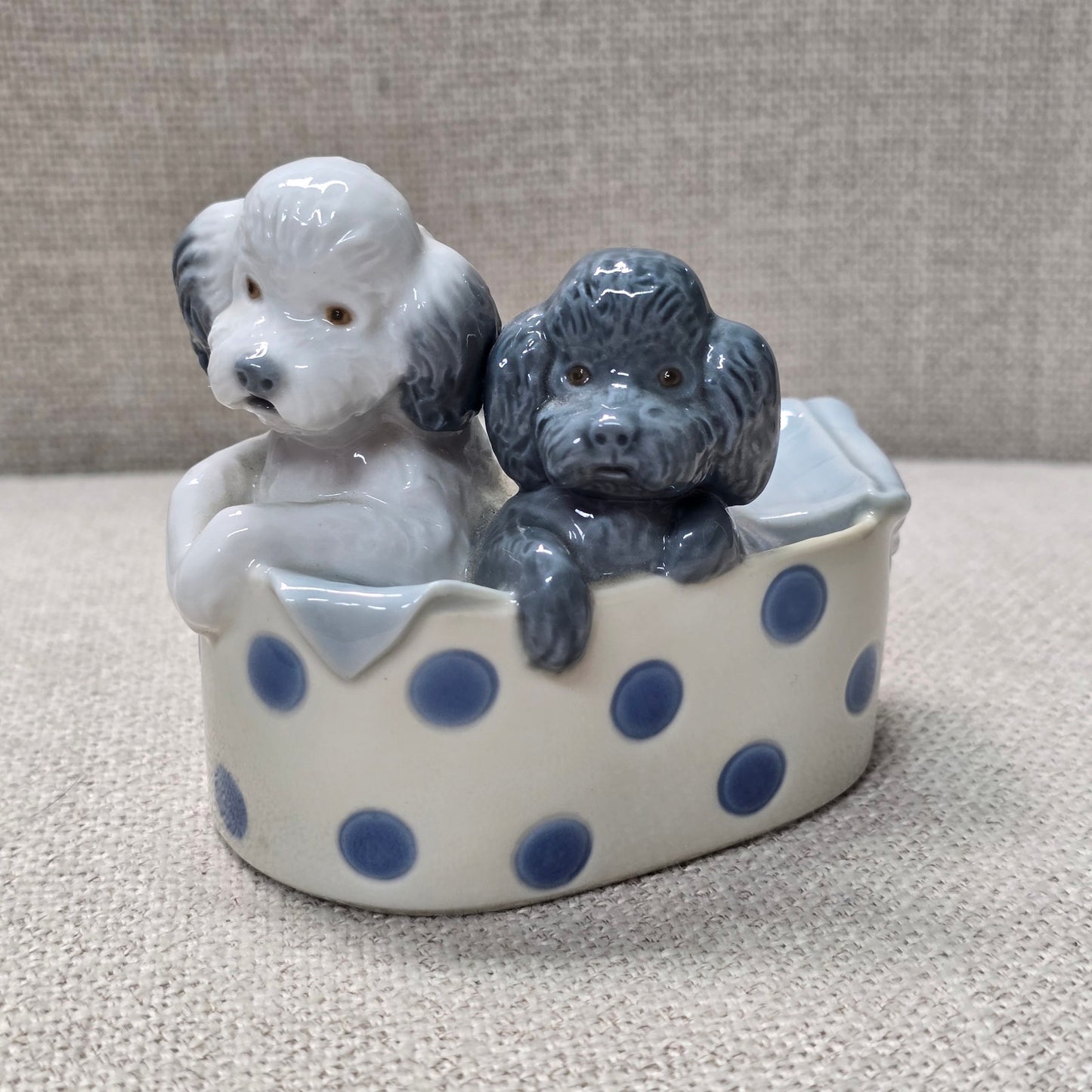 LLADRO NAO # 1082 Poodles Puppies In A Basket With Dots Retired