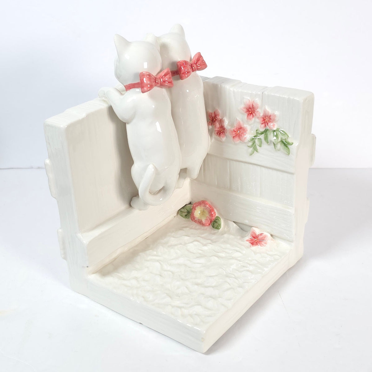 Punch Studio Ceramic Kitten Cat Bookend Pink Bows Floral Garden Wall READ