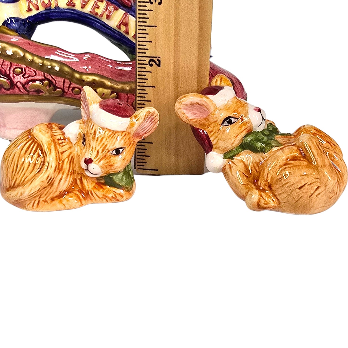 Vtg "Not Even A Mouse" Salt & Pepper in Shoe Hermitage Pottery Holiday Christmas