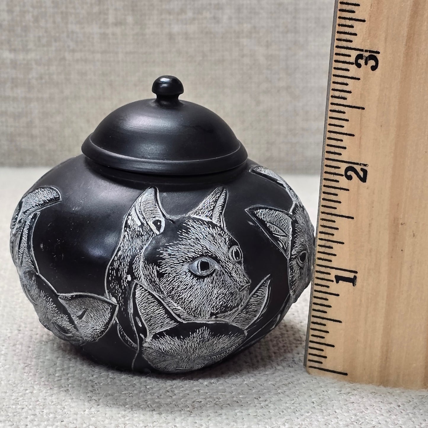 Harmony Kingdom Jardinia ROYAL FAMILY Inscribed Cats Cachepot Trinket Box