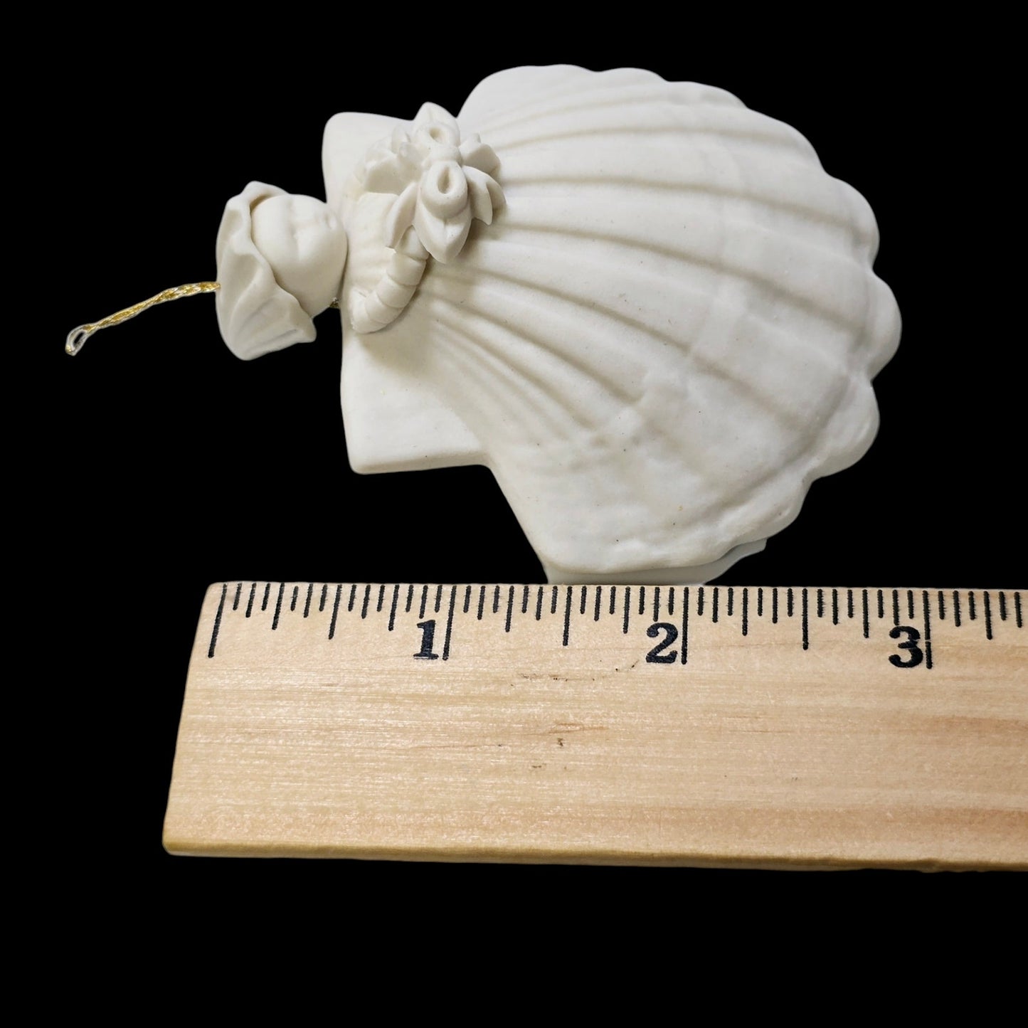 Vintage 1987 Margaret Furlong Porcelain Bisque Bouquet Angel Seashell Ornament 3"