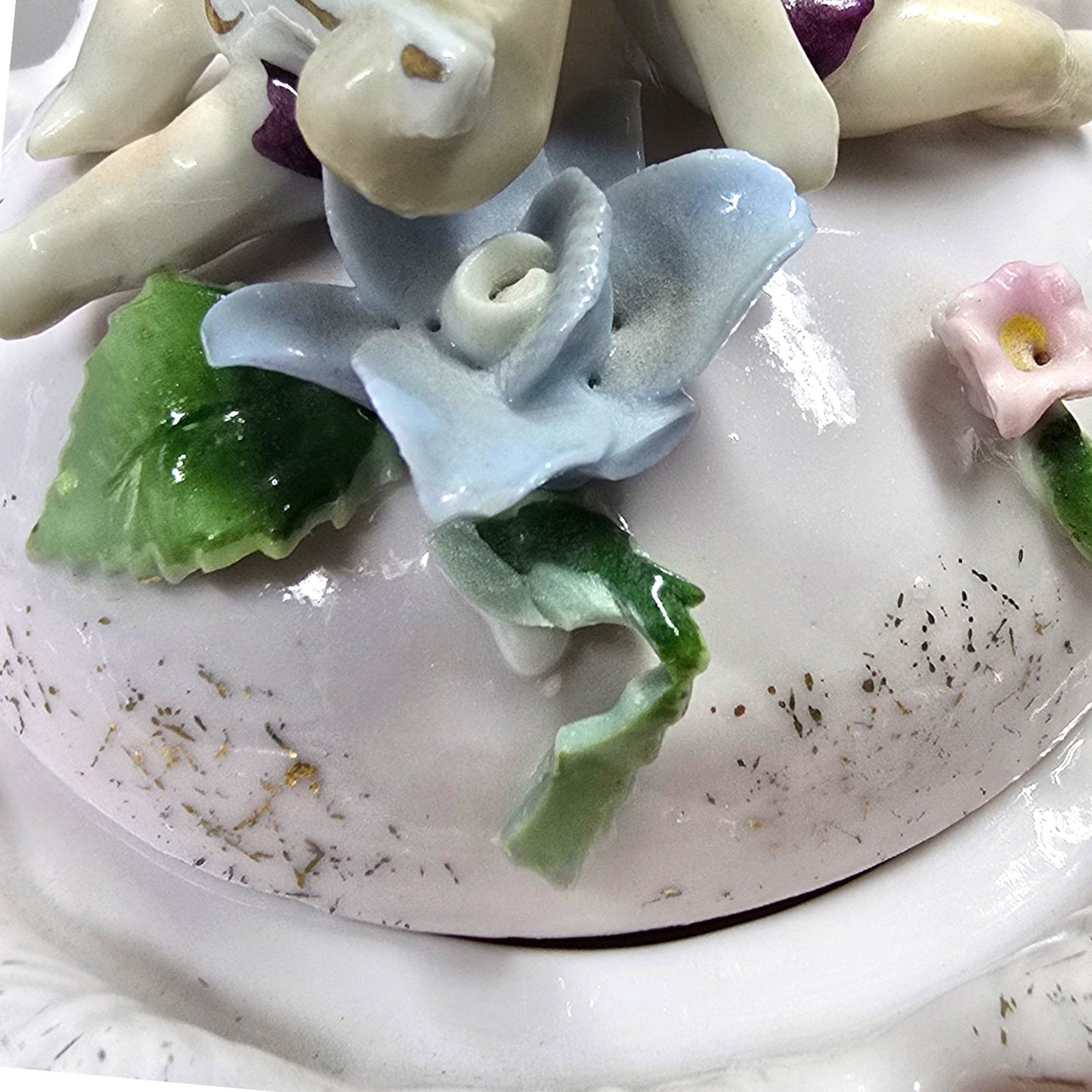 Vintage Capodimonte Style Porcelain Jar Cherub Lid Floral Applied Flowers Pink
