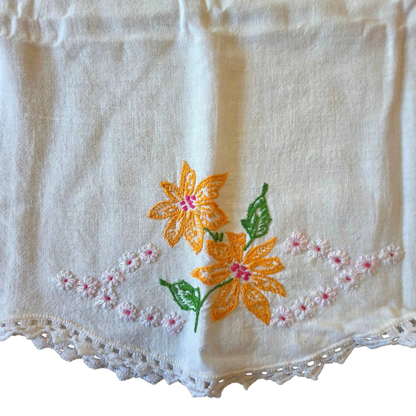 Vintage Embroidered Marigold Daisy Floral Pillowcase Crochet Lace