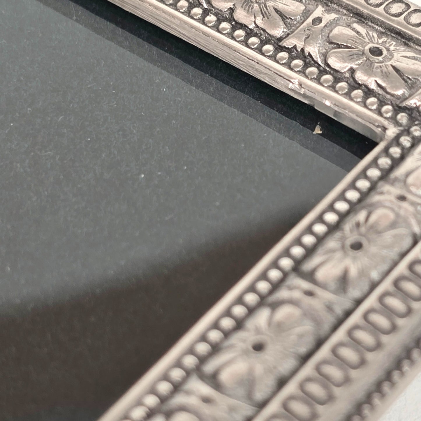 1996 Elias Fine Pewter Picture Frame Ornate Vintage Velvet Back Rectangle #2025