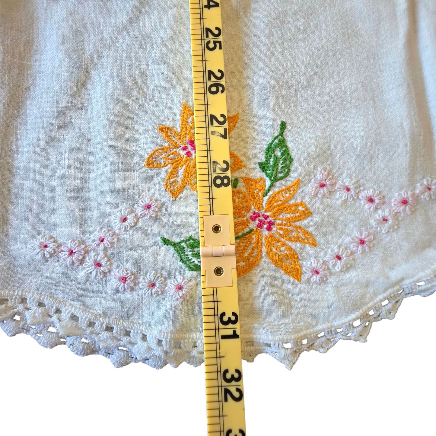 Vintage Embroidered Marigold Daisy Floral Pillowcase Crochet Lace