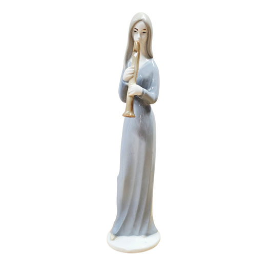 Lladro 6150 “Playing the Flute” Porcelain Figurine Woman Flute Spain 6.5"