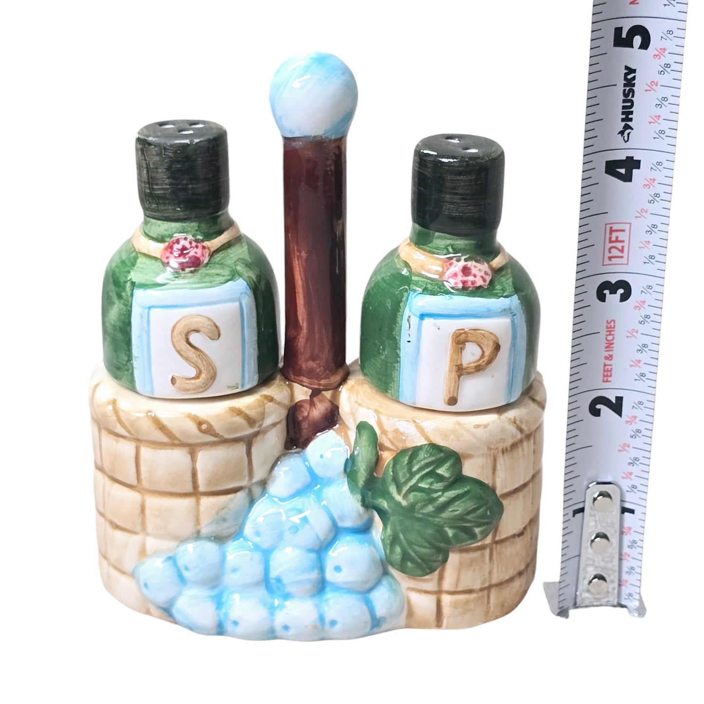 Vintage ALCO Wine Bottles Salt & Pepper Shaker Set in Basket Caddy Ceramic