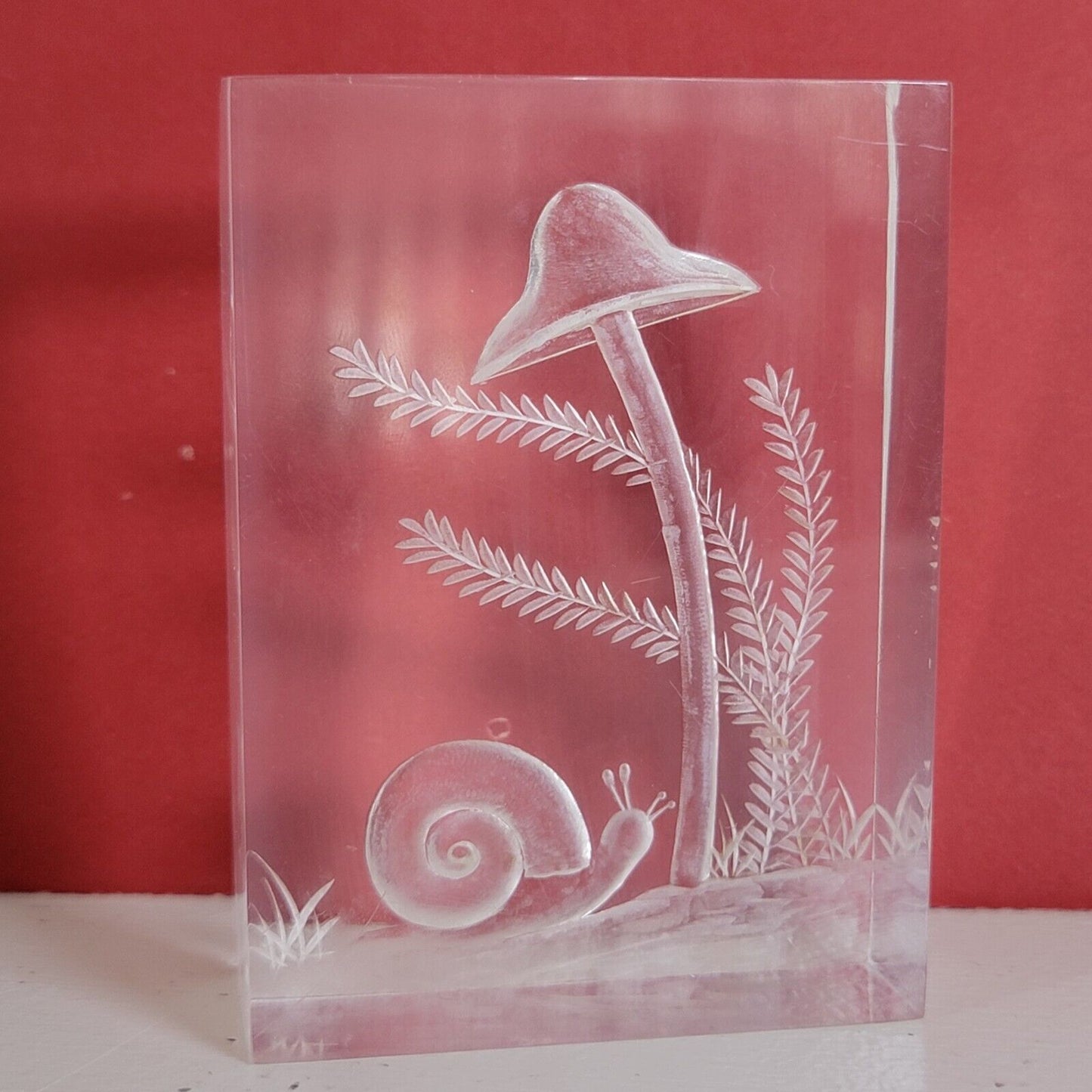 VTG Reverse Carved Lucite Acrylic Mushroom 🍄 & Snail 🐌 Paperweight Sculpture