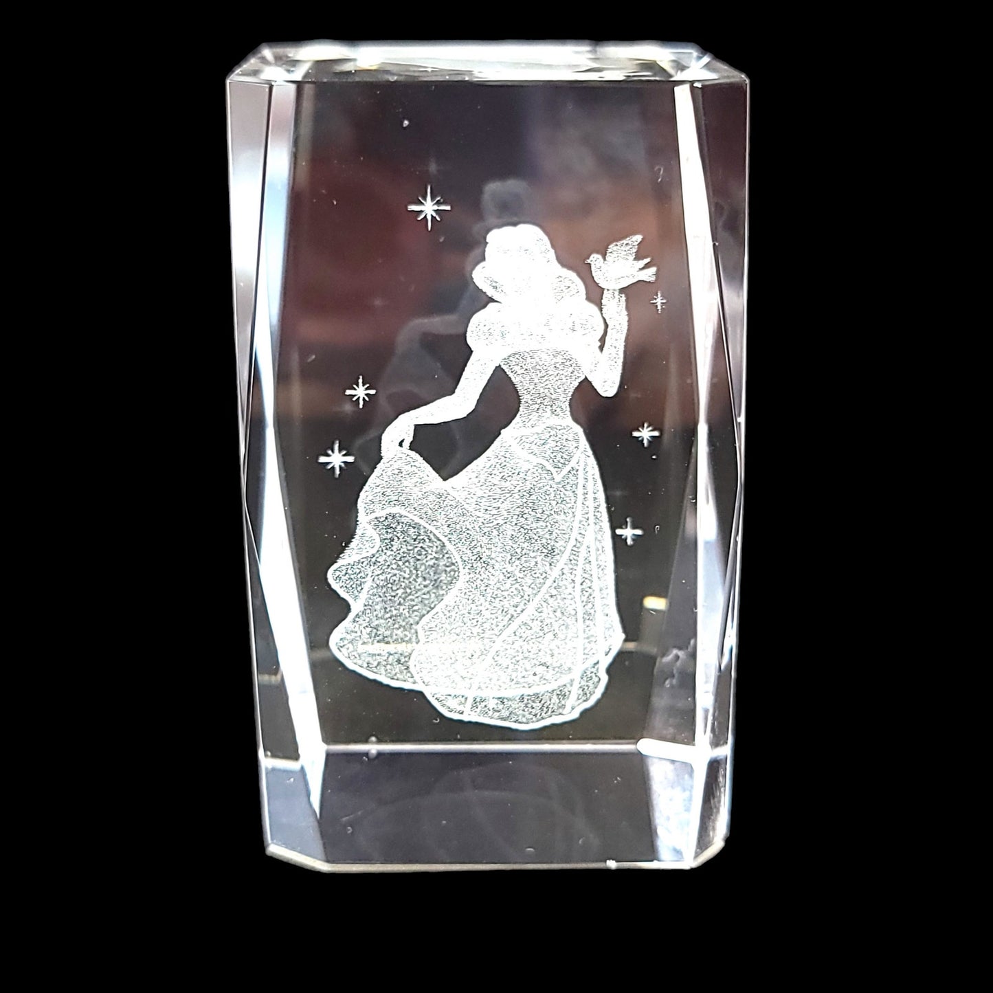 3D Laser Etched Snow White with Bird Crystal Paperweight in Box 3 x 2 x 2" Original Box