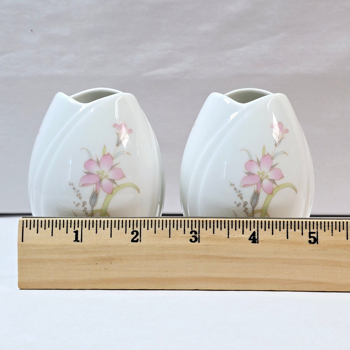 Set of 2 Porcelain Arzberg Tulip Vases Germany, Tulipano Vase, Egg-Shaped Vase