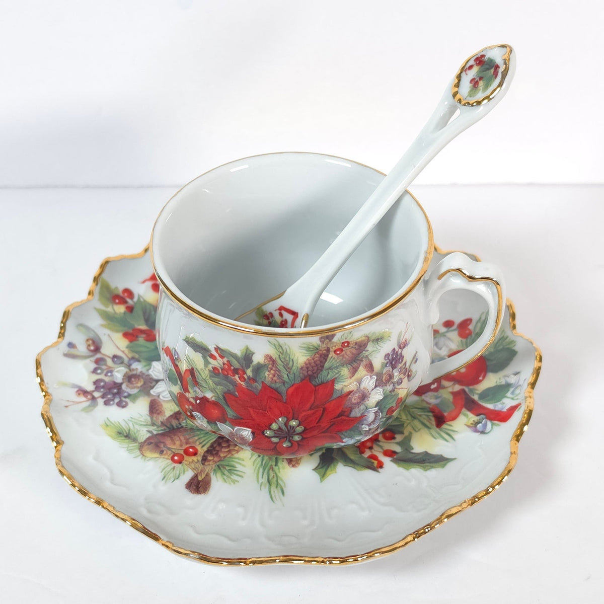 Lois White CreARTive Treasures Christmas Teacup Saucer Spoon Poinsettia